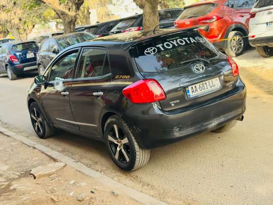 Toyota Auris image 1