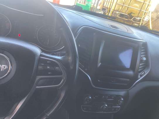 Jeep Modèle Cherokee 2019 image 10