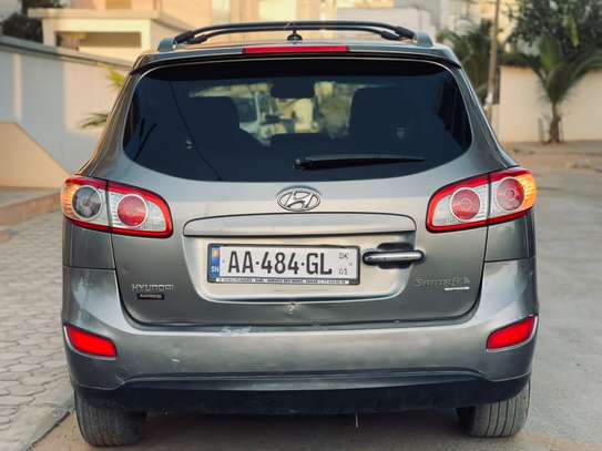 Hyundai santa fe image 6