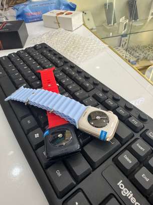 Apple Watch SE 40MM image 2