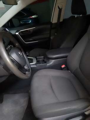 Toyota rav 4 2019 image 9