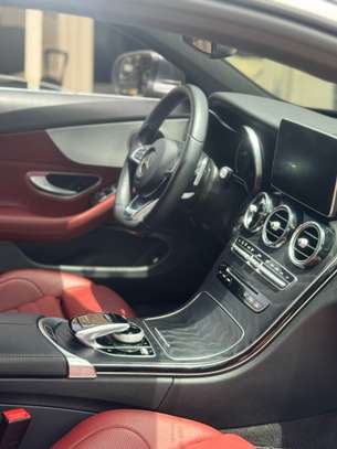 Mercedes Benz class C image 6