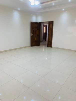 APPARTEMENT DE TYPE F4 A LOUER image 2