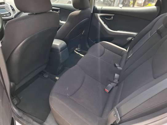 Hyundai elantra image 5