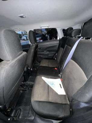 Mitsubishi rvr image 5