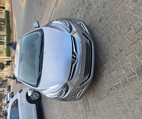 hyundai elantra image 9