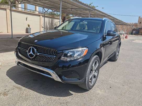 MERCEDES GLC 300. 2017 image 2