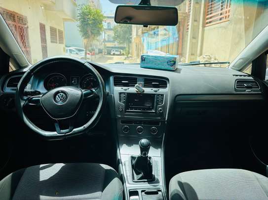 Volkswagen Golf 2017 image 4