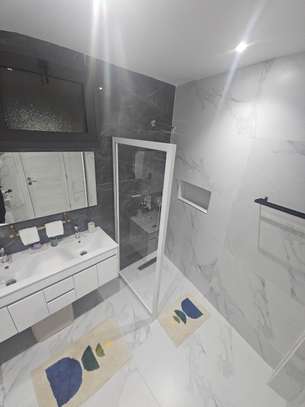 JOLI APPARTEMENT MEUBLÉ F3 À MERMOZ image 11