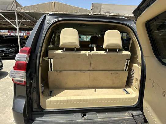 Toyota land Cruiser image 6