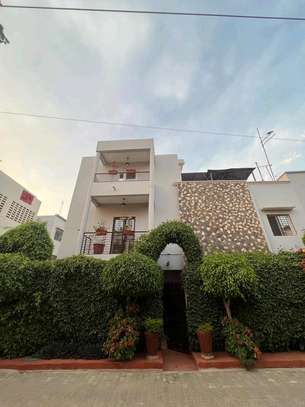 Très belle villa à mermoz image 1