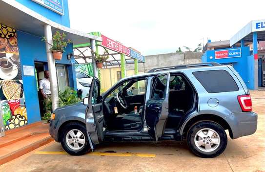 Ford escape image 4