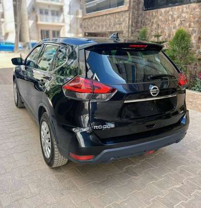 nissan rogue 2017 image 1