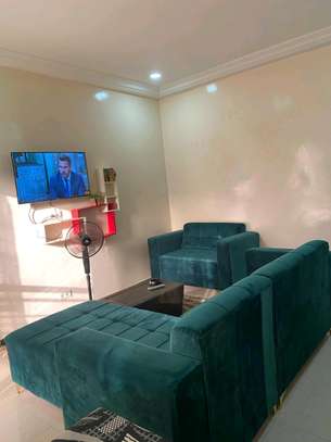 Studio meublé à louer par jour image 9