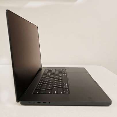 MacBook Pro M4 Pro 16 Pouces image 2
