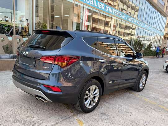 Hyundai santafe 2016 image 3