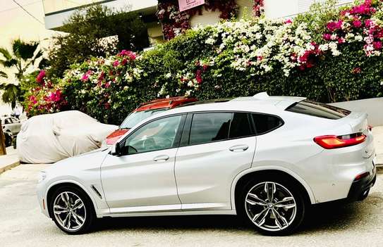 BMW X4 M40i image 9