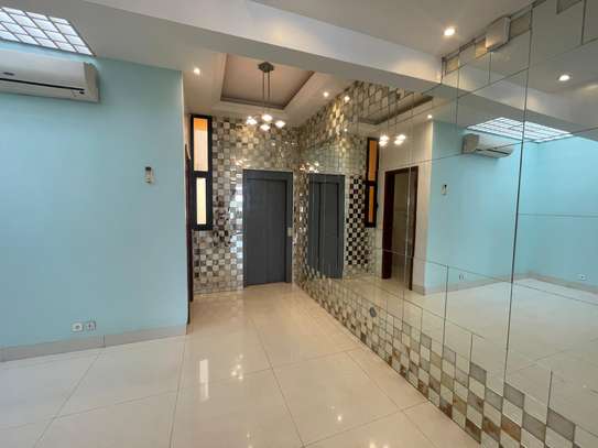 Duplex à louer aux almadies image 9