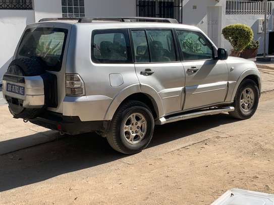 Mitsubishi pajero did image 4