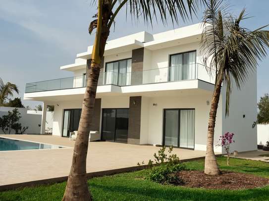 Villa meublée 4 chambres, 4 salles de bain avec piscine image 3