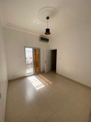 Appartement f3 à louer aux Mamelles avec terrasse privée image 11