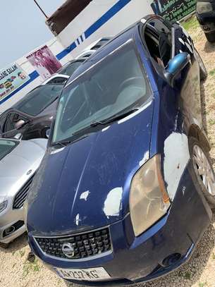 Nissan Sentra 2012 image 2