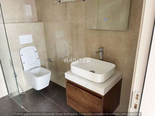 Appartement haut standing à louer à Fenêtre Mermoz image 1