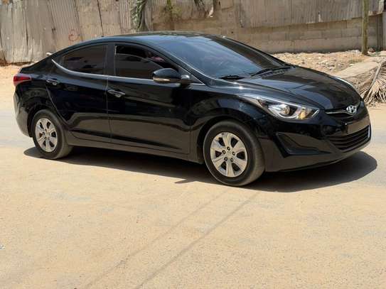 Hyundai Elantra avante image 2