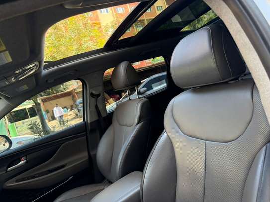 Hyundai Santafe 2019 image 9