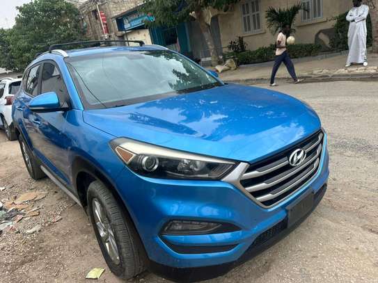 Hyundai Tucson image 2