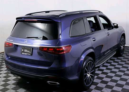 Mercedes-Benz GLS AMG 450 4MATIC 2025 image 10