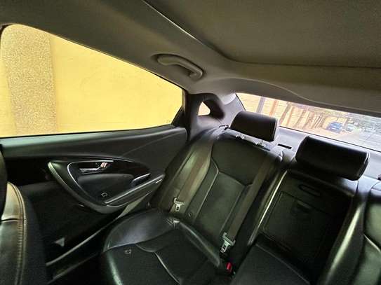 À vendre Hyundai Grandeur HG300 image 8