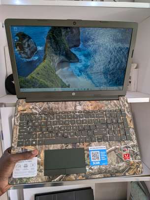 HP laptop 15) AMD Ryzen 3 ) 4g de ram ) 1 Tera image 3
