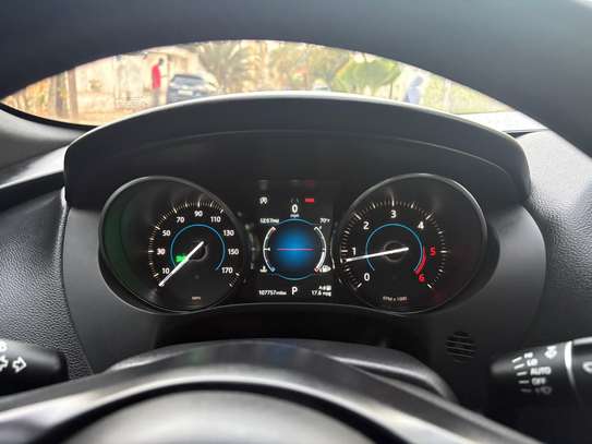 2018 Jaguar f pace image 12