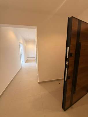 grand appartement standing à louer image 12
