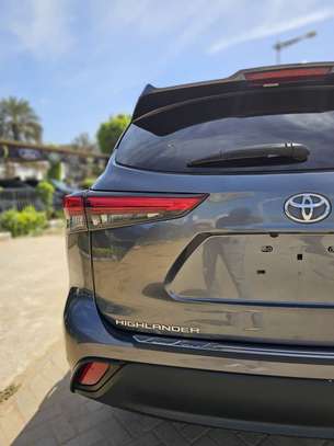 TOYOTA HIGHLANDER 2021 image 13