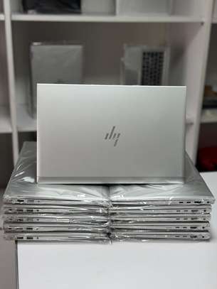Hp elitebook 840 G8 image 6