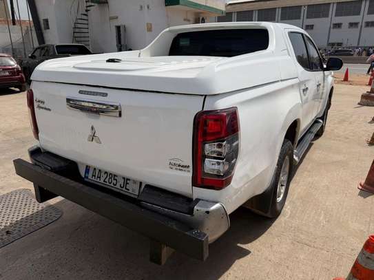 Mitsubishi L200 Gls sportero 2022 Diesel image 3