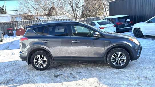 Toyota rav4 Hybride image 2
