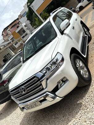 Toyota land cruiser GXR V6 image 2