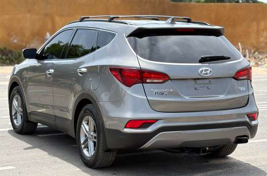 HYUNDAI SANTAFEE 2017 image 5