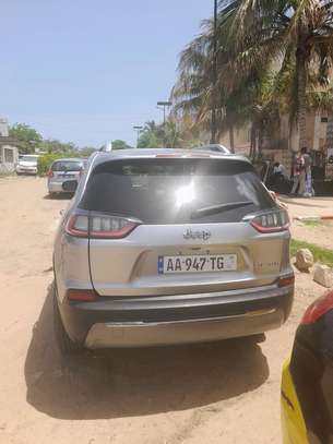 Jeep 2019 image 10
