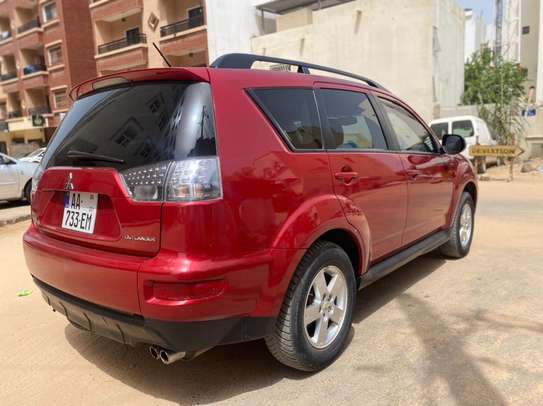 Location de voiture type SUV et 4x4 image 4