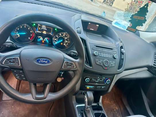 FORD ESCAPE 2018 image 10