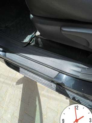Toyota FORTUNER image 5