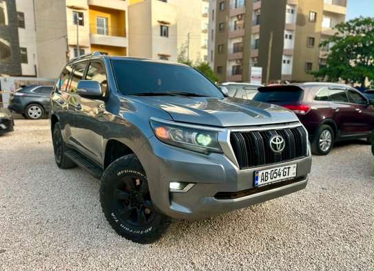 Toyota Prado image 9
