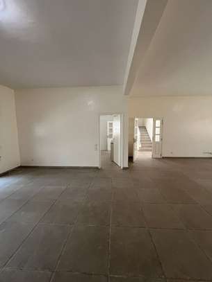 Villa R +1 à vendre au point e image 11