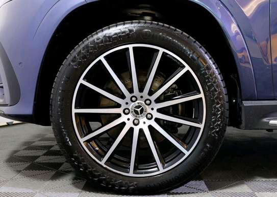Mercedes-Benz GLS AMG 450 4MATIC 2025 image 9