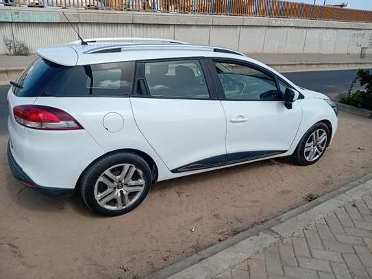 RENAULT CLIO 2017 image 4