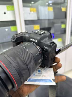 Canon R5 + 24-105mm Bague Rouge image 2